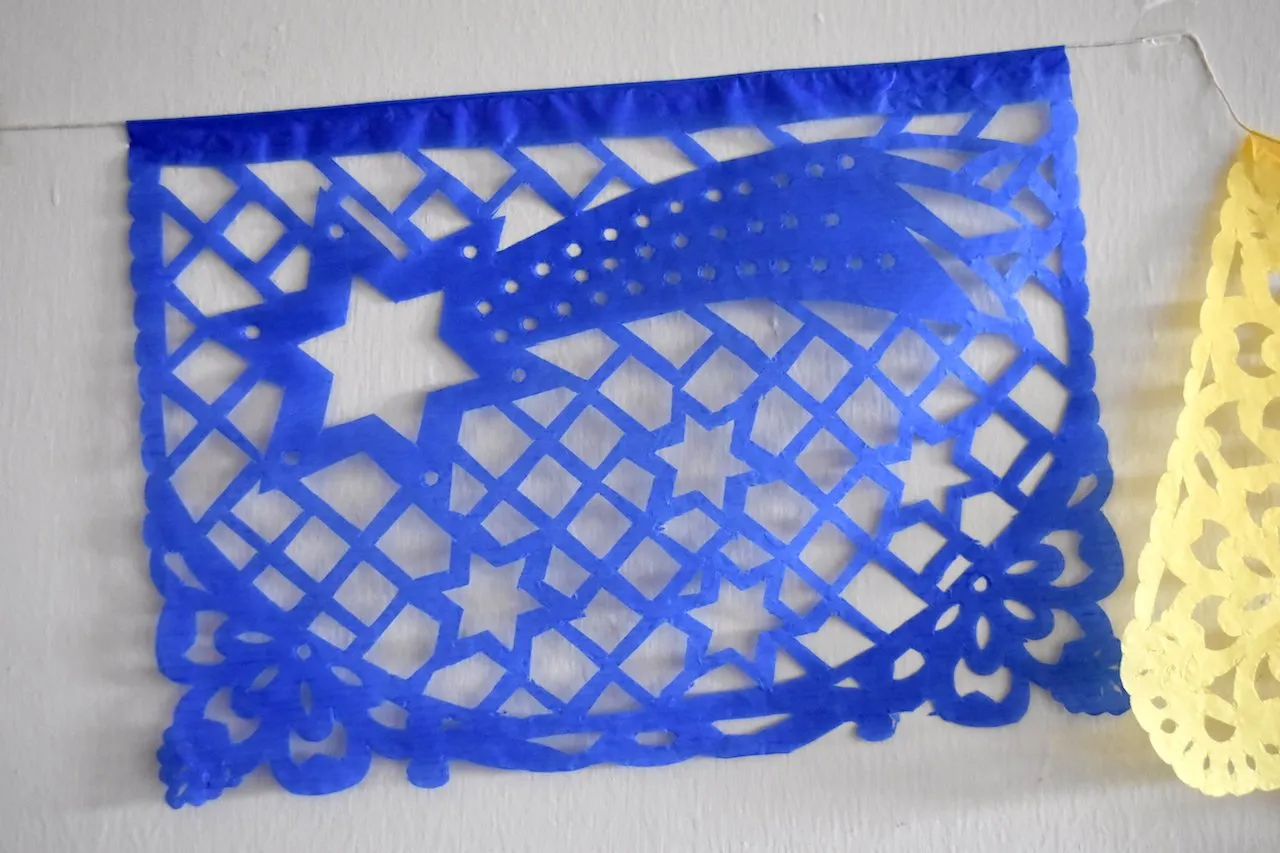 Christmas Papel Picado Bunting Decorations | 1 x 5m / 16ft Long Banner With 10 Medium Flags